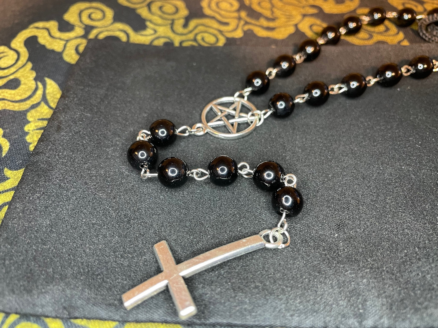 Satanic Rosary Inverted Pentagram Upside Down Cross Pendant Unholy Prayer Beads Pagan Wiccan Occult Jewelry Necklace Gift - Silver & Black