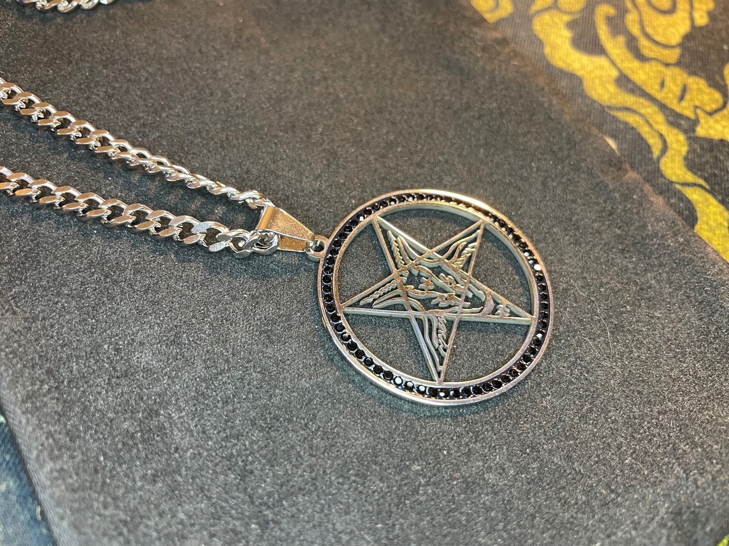 Sigil of Baphomet Church of Satan Upside Down Inverted Pentagram Stainless Steel Pendant Necklace Satanic Jewelry - Silver & Black Diamond