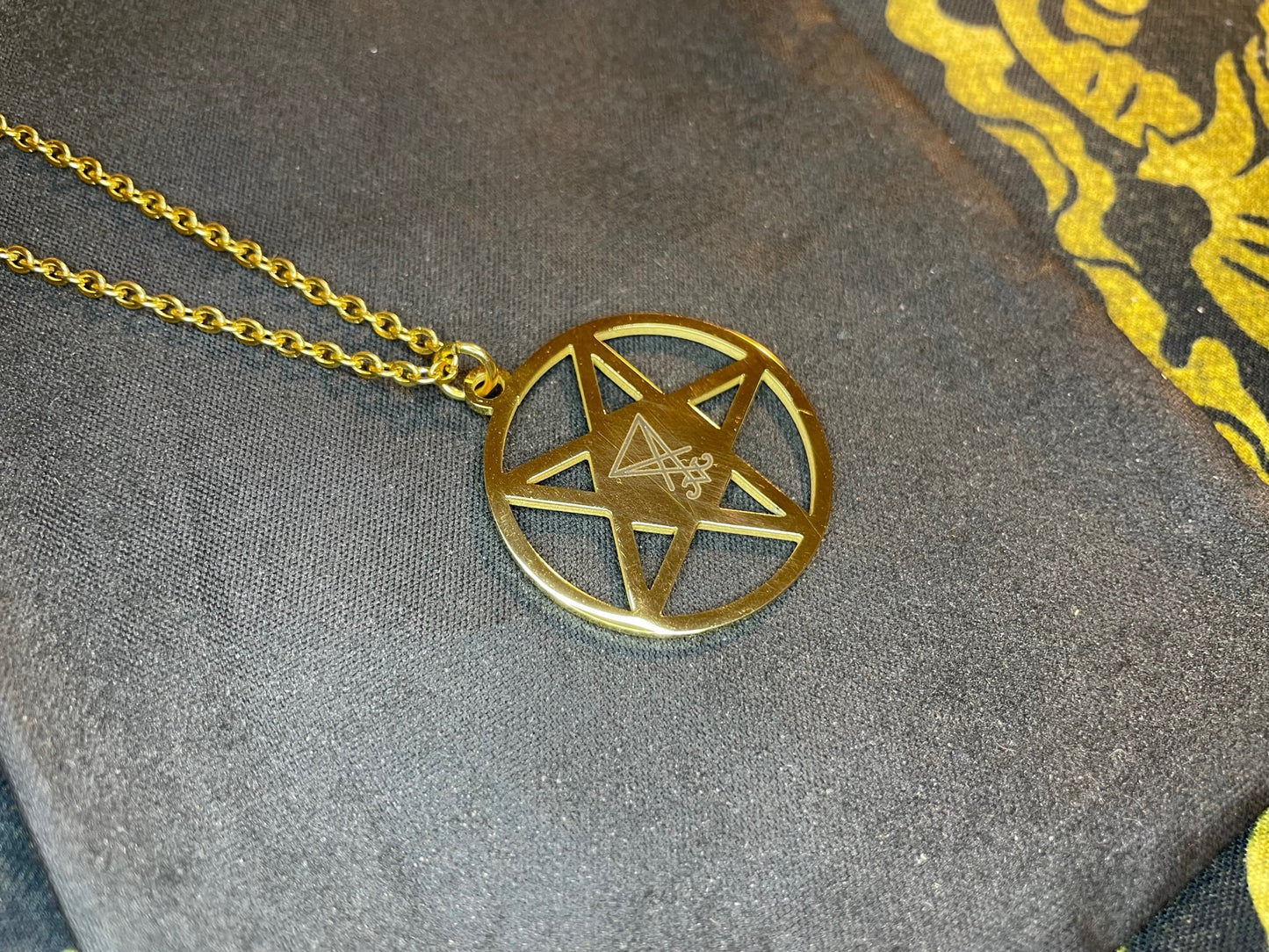 Inverted Pentagram Sigil of Lucifer Upside Down Stainless Steel Pendant Necklace Satanic Gothic Pagan Wiccan Occult Jewelry Best Gift - Gold