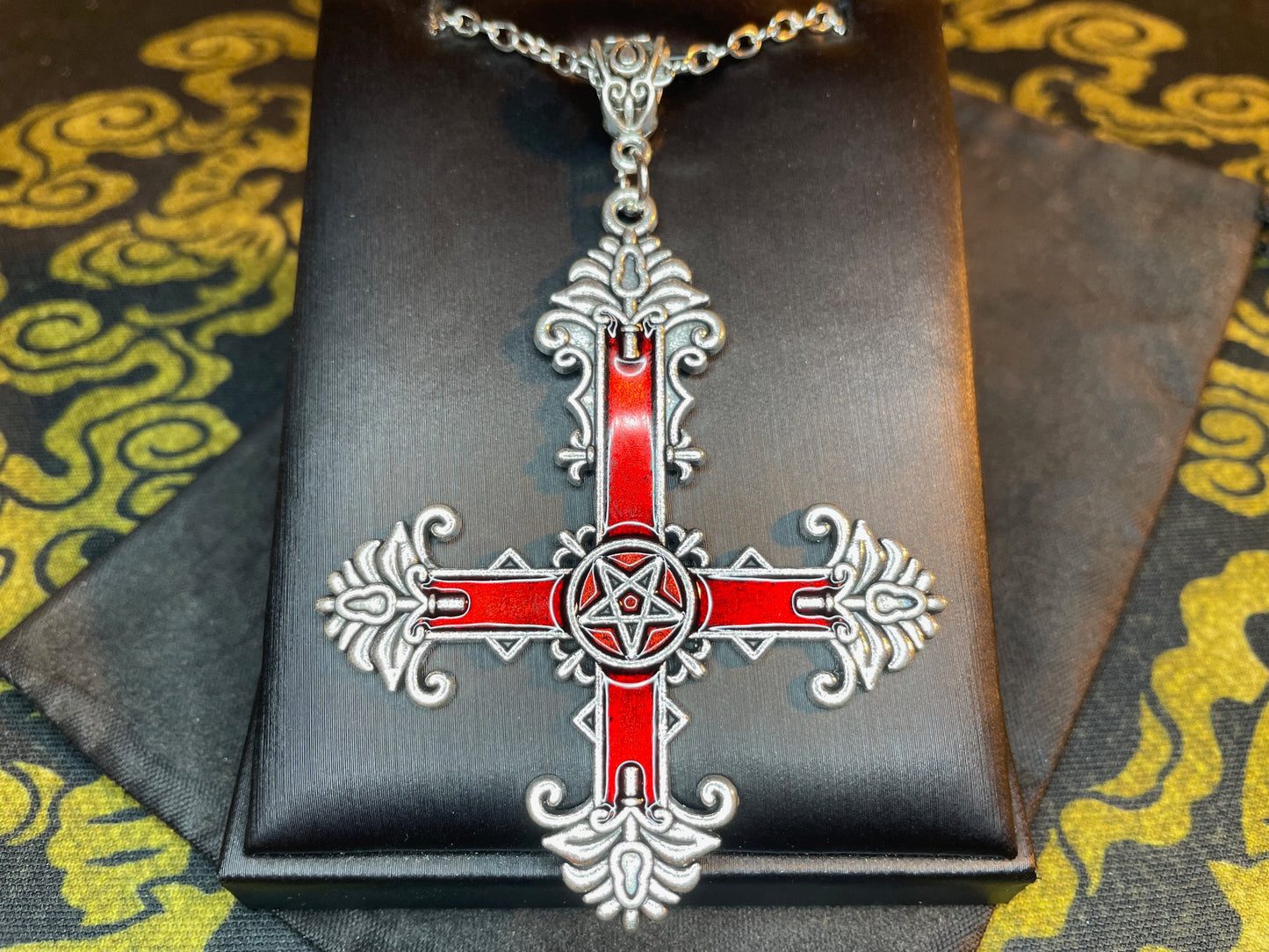 Ornate Red Inverted Upside Down Cross Pentagram Pendant Necklace Retro Vintage Gothic Satanic Pagan Wiccan Occult Jewelry Gift - Silver