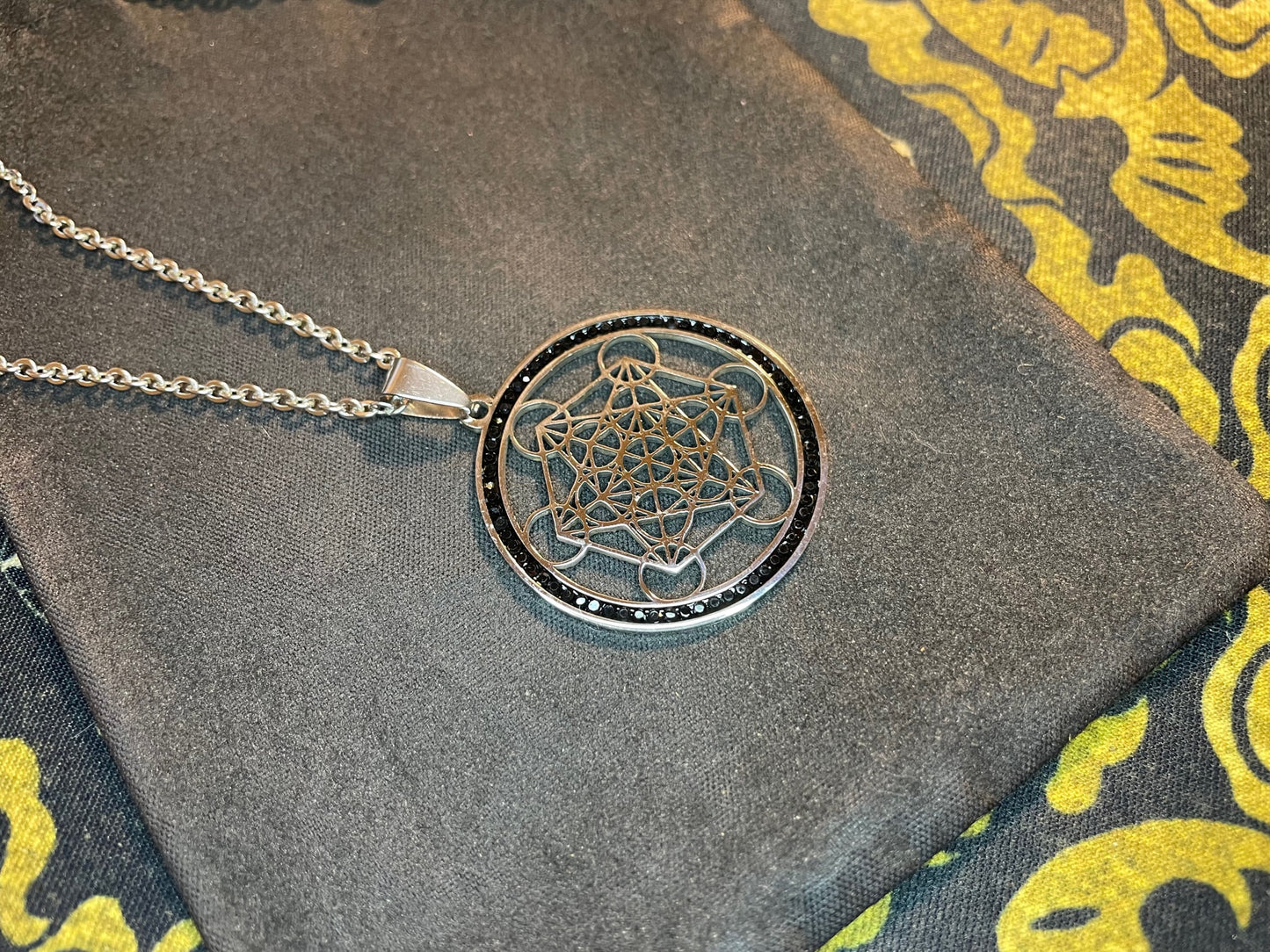 Metatron's Cube Flower of Life Sacred Geometry Yoga Hindu Buddhism Stainless Steel Pendant Necklace Occult Jewelry -  Silver & Black Diamond