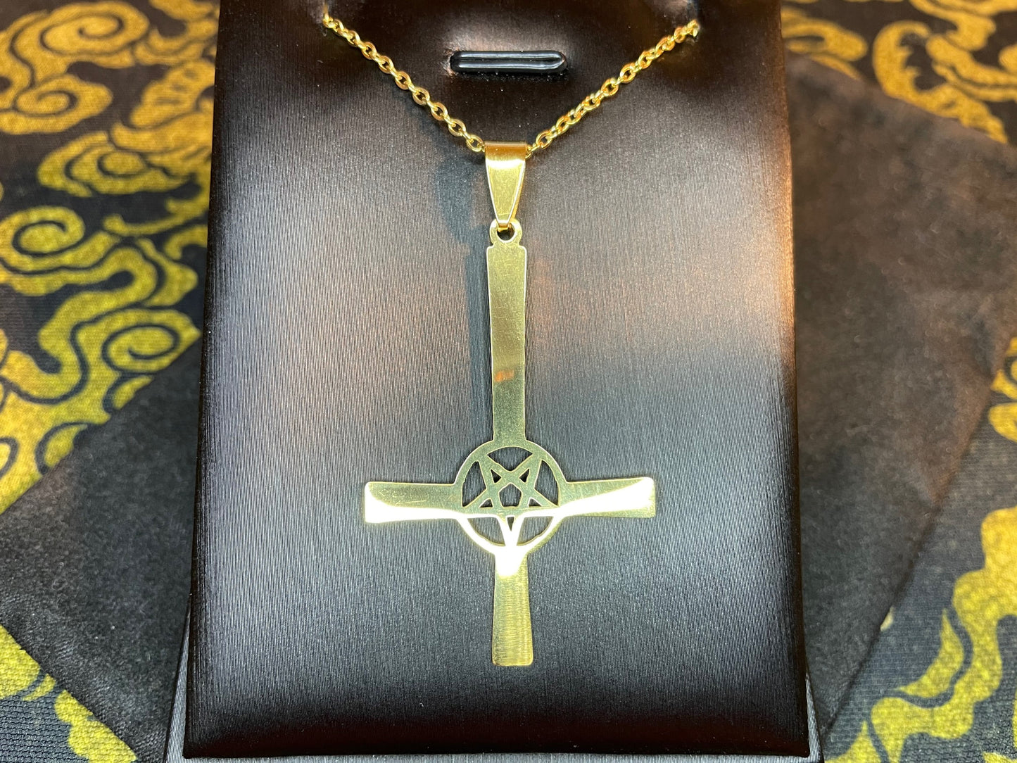 Upside Down Cross Inverted Pentagram Stainless Steel Pendant Necklace Modern Gothic Wiccan Pagan Satanic Church Occult Jewelry Gift - Gold