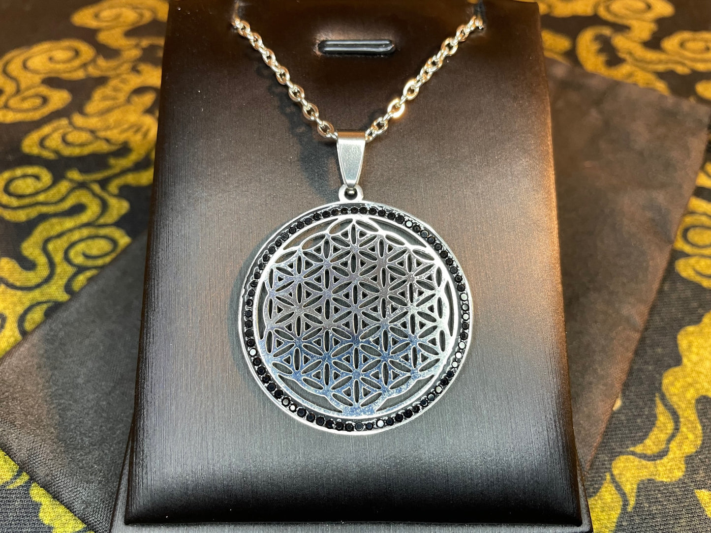 Flower of Life Sacred Geometry Yoga Hindu Buddhism Stainless Steel Pendant Necklace Pagan Occult Jewelry Best Gift - Silver & Black Diamond