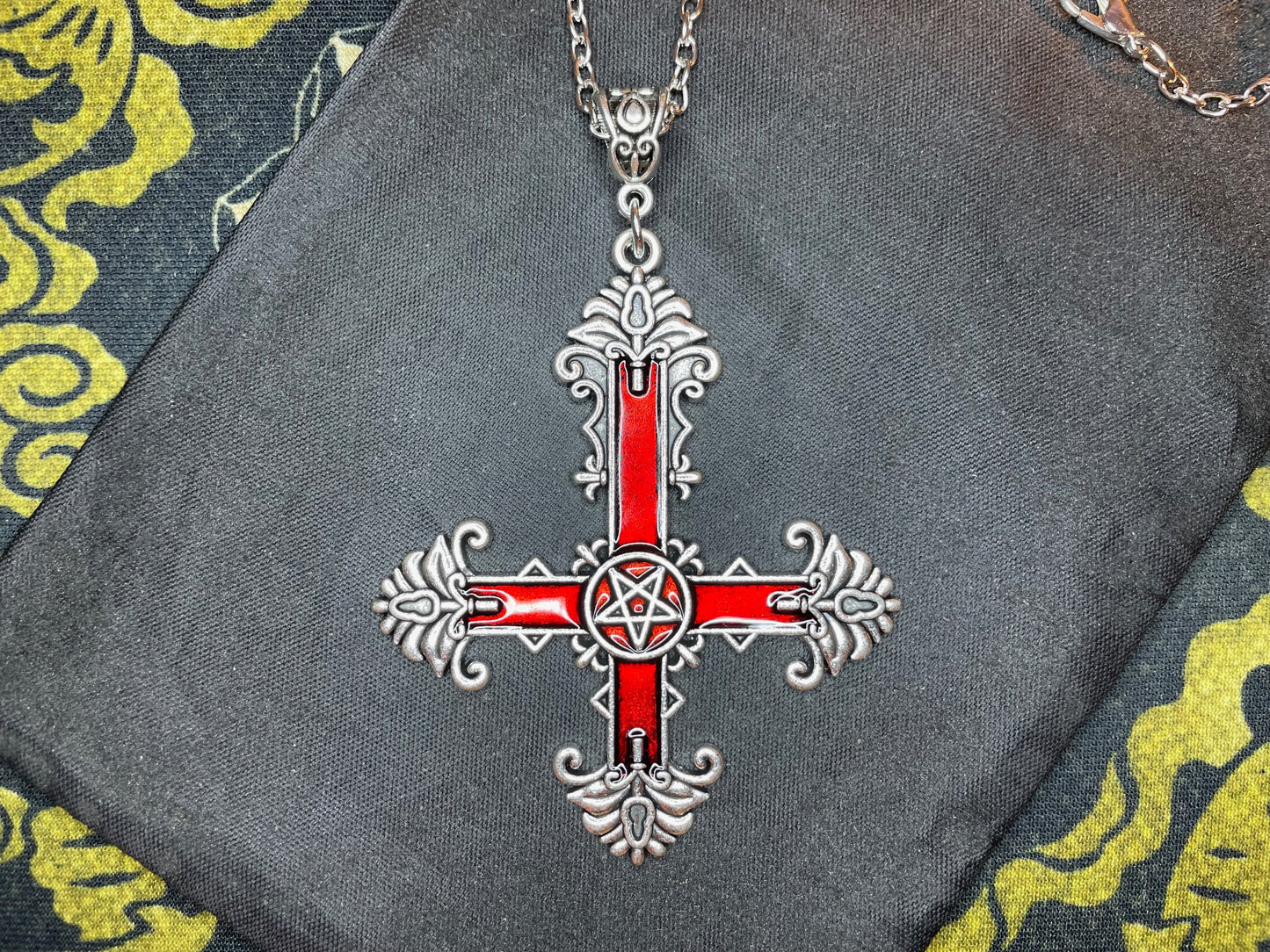 Ornate Red Inverted Upside Down Cross Pentagram Pendant Necklace Retro Vintage Gothic Satanic Pagan Wiccan Occult Jewelry Gift - Silver