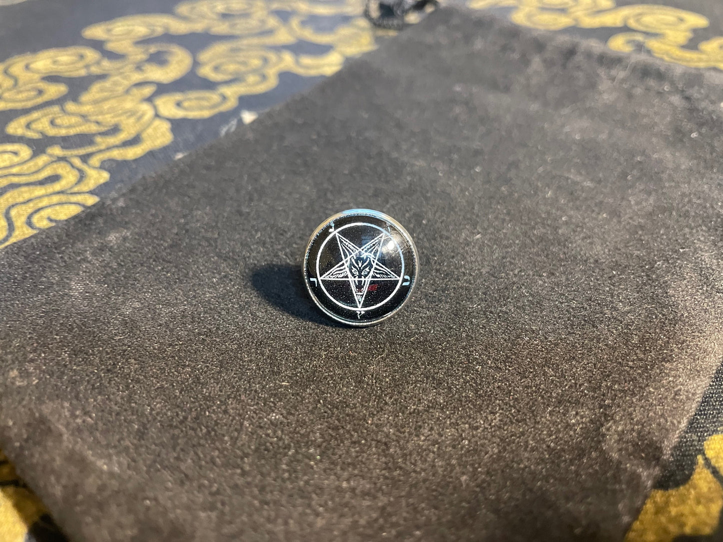 Sigil of Baphomet Church of Satan Inverted Pentagram Lapel Pin Goat Glass Stainless Steel Wiccan Satanic Gothic Occult Gift - Black & White