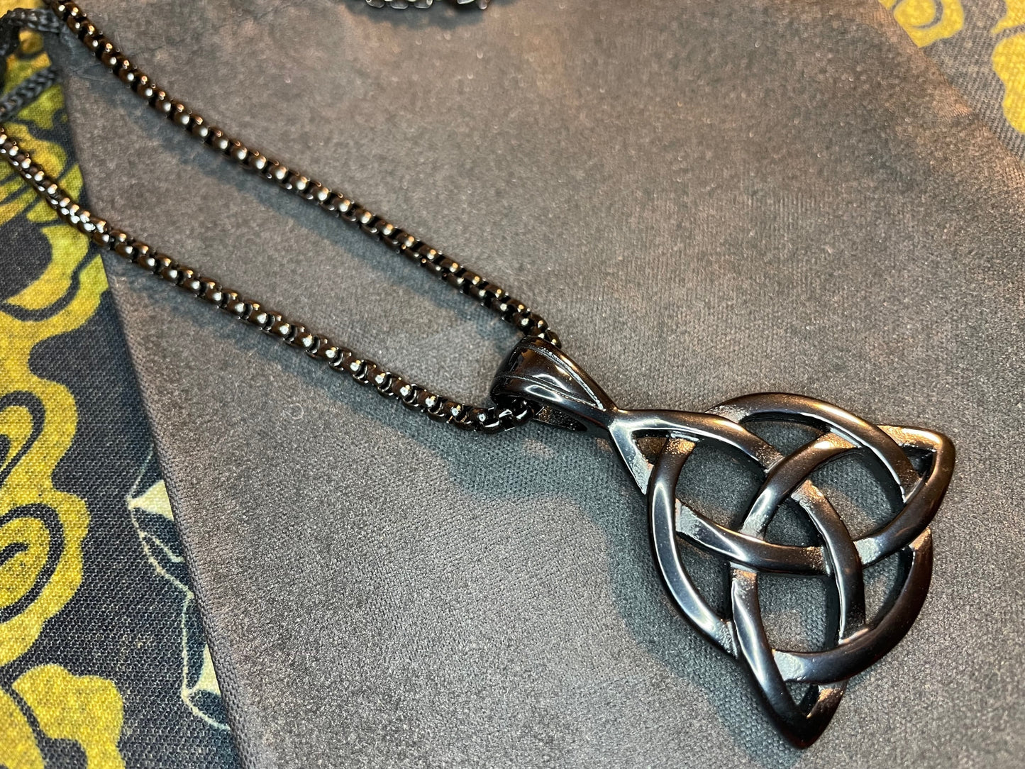 Celtic Triple Knot Viking Nordic Thor Loki Norse Steel Pendant Necklace Amulet Talisman Satanic Wiccan Pagan Occult Jewelry Gift -  Black