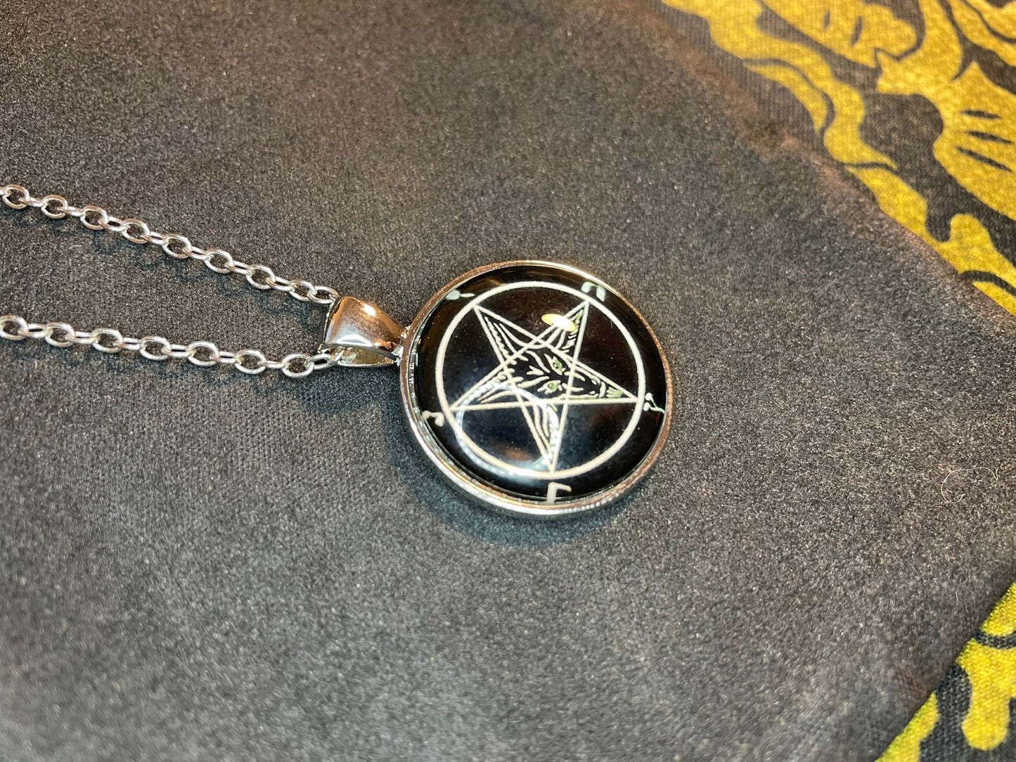 Sigil of Baphomet Pentagram Church of Satan Lucifer Glass Stainless Steel Pendant Necklace Satanic Wiccan Pagan Occult Jewelry Gift - Silver