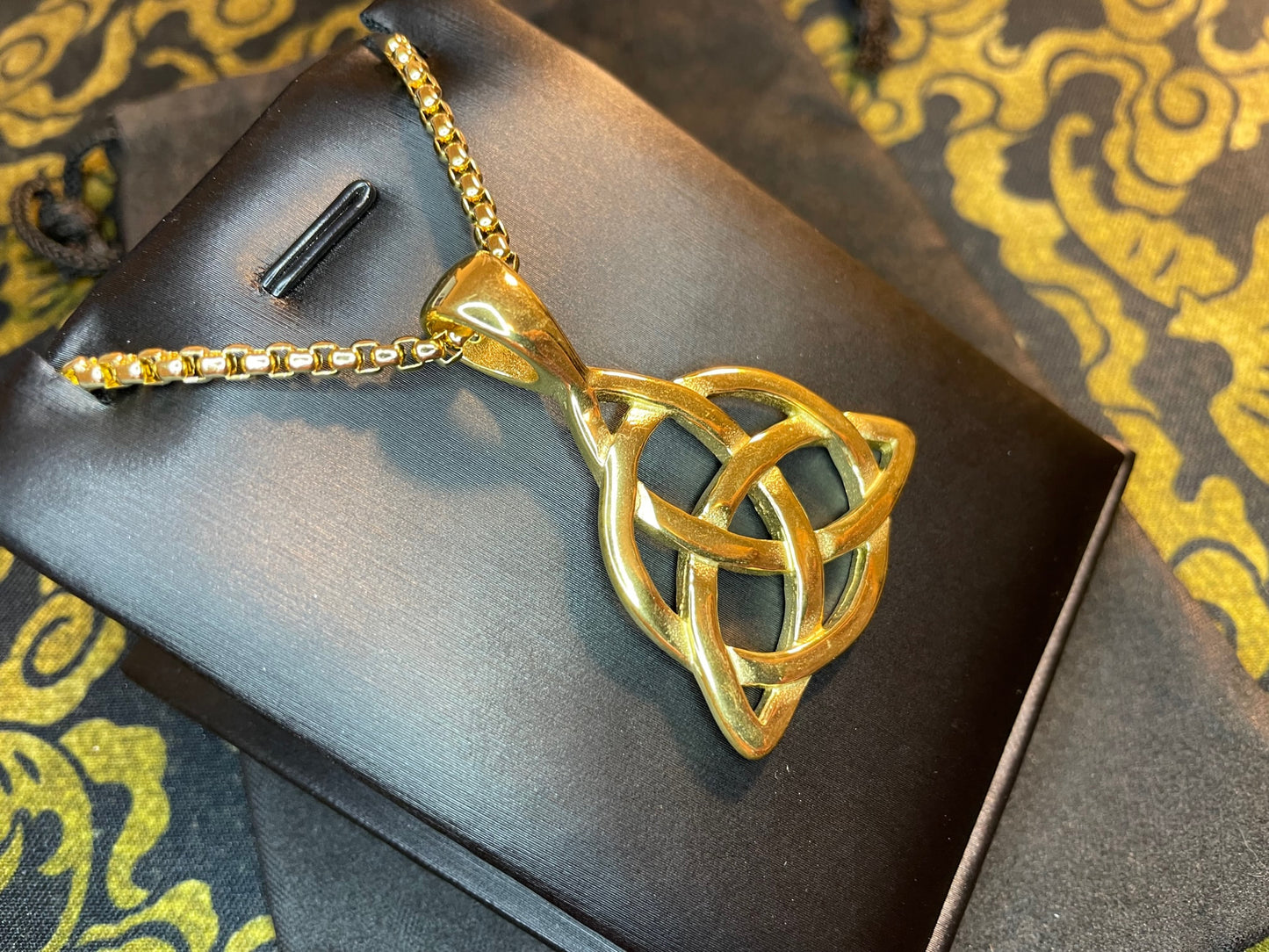 Celtic Triple Knot Viking Nordic Thor Loki Norse Steel Pendant Necklace Amulet Talisman Satanic Wiccan Pagan Occult Jewelry -  Gold Color