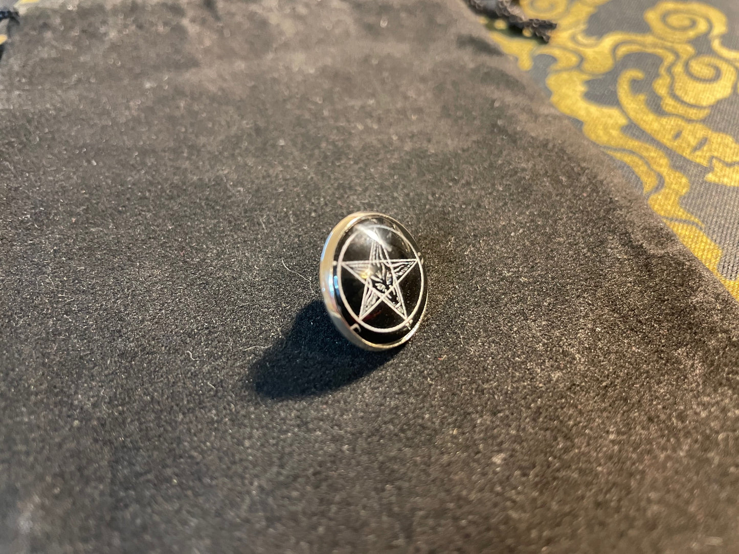 Sigil of Baphomet Church of Satan Inverted Pentagram Lapel Pin Goat Glass Stainless Steel Wiccan Satanic Gothic Occult Gift - Black & White