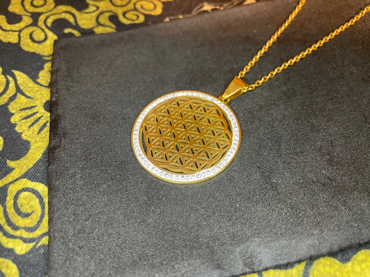 Flower of Life Sacred Geometry Yoga Hindu Buddhism Stainless Steel Pendant Necklace Pagan Occult Jewelry Best Gift - Gold & White Diamond