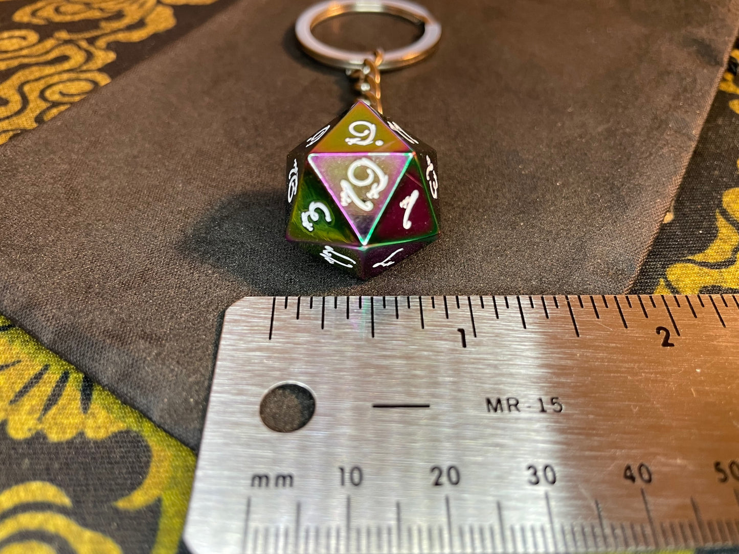 Rainbow d20 20-sided Die Keychain Dungeon Dragon Dice Heavy Solid Steel Prismatic Pendant Gothic Pagan Wiccan Satanic Occult Accessory Gift