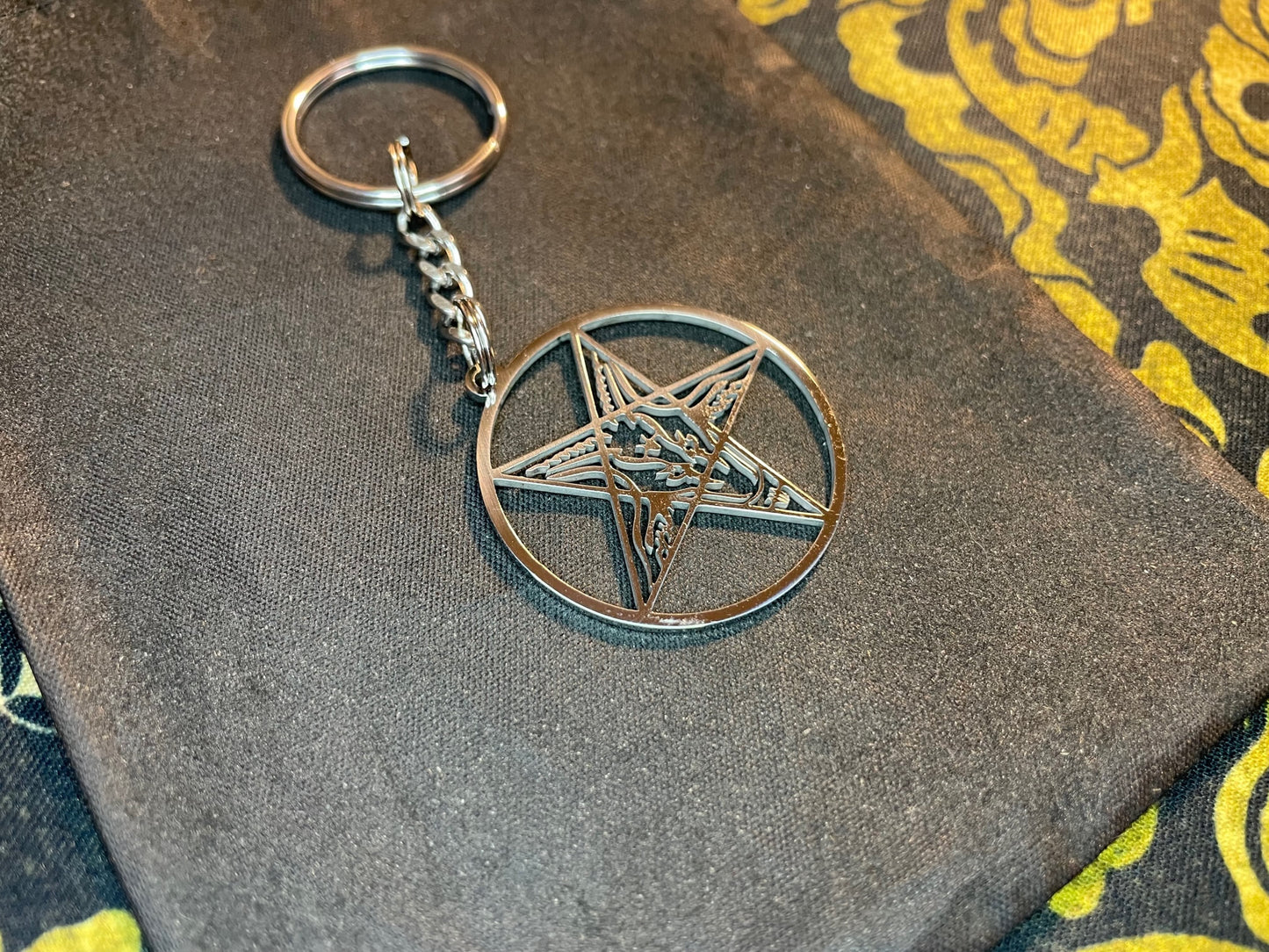 Sigil of Baphomet Church of Satan Inverted Upside Down Pentagram Stainless Steel Keychain Wiccan Satanic Gothic Pagan Jewelry Gift - Silver