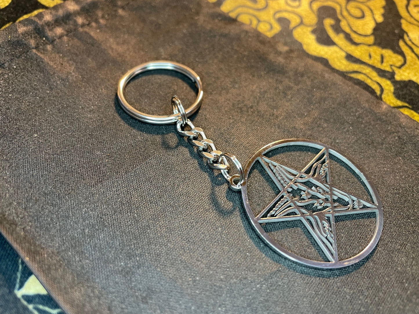 Sigil of Baphomet Church of Satan Inverted Upside Down Pentagram Stainless Steel Keychain Wiccan Satanic Gothic Pagan Jewelry Gift - Silver