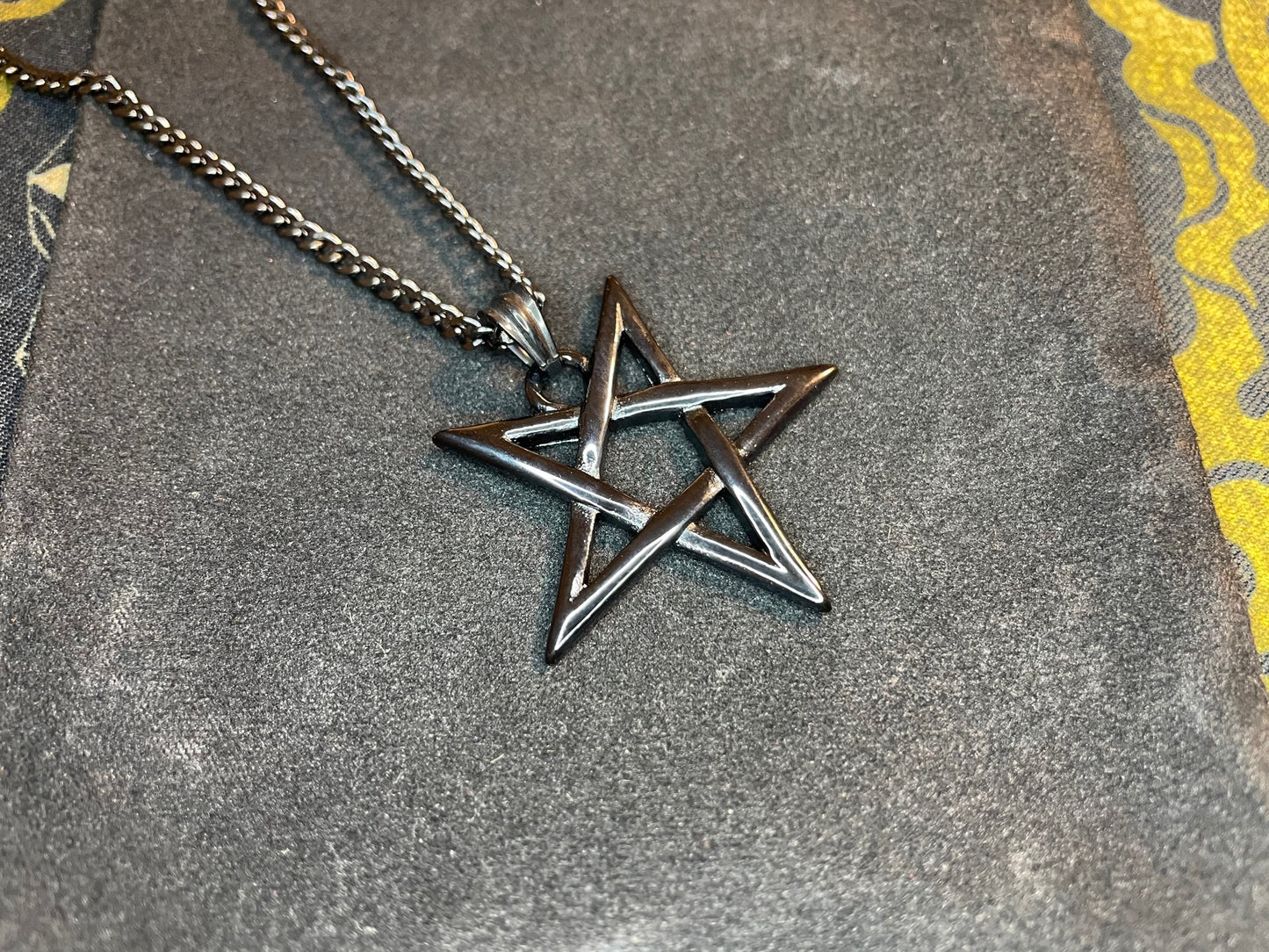 Mystical Upside Down Woven Inverted Pentagram Stainless Steel Retro Pendant Necklace Gothic Satanic Wiccan Occult Jewelry Best Gift - Black