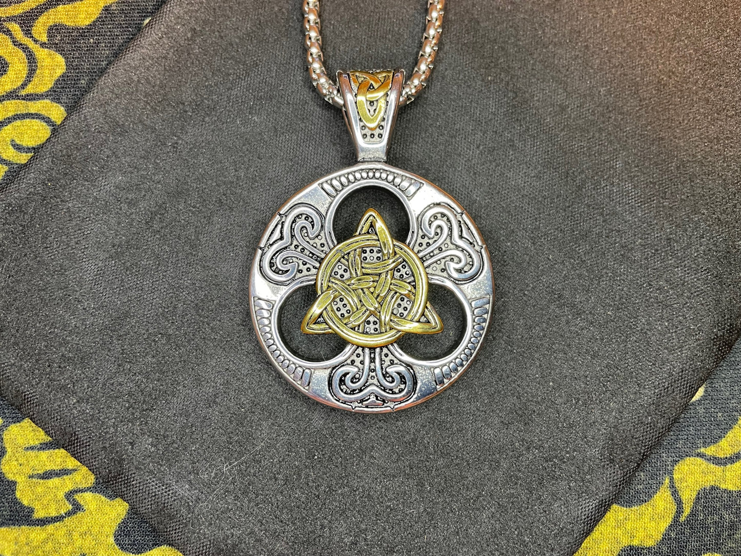 Celtic Trefoil Trinity Knot Stainless Steel Pendant Necklace Amulet Talisman Satanic Church Wiccan Pagan Occult Jewelry Gift - Silver & Gold