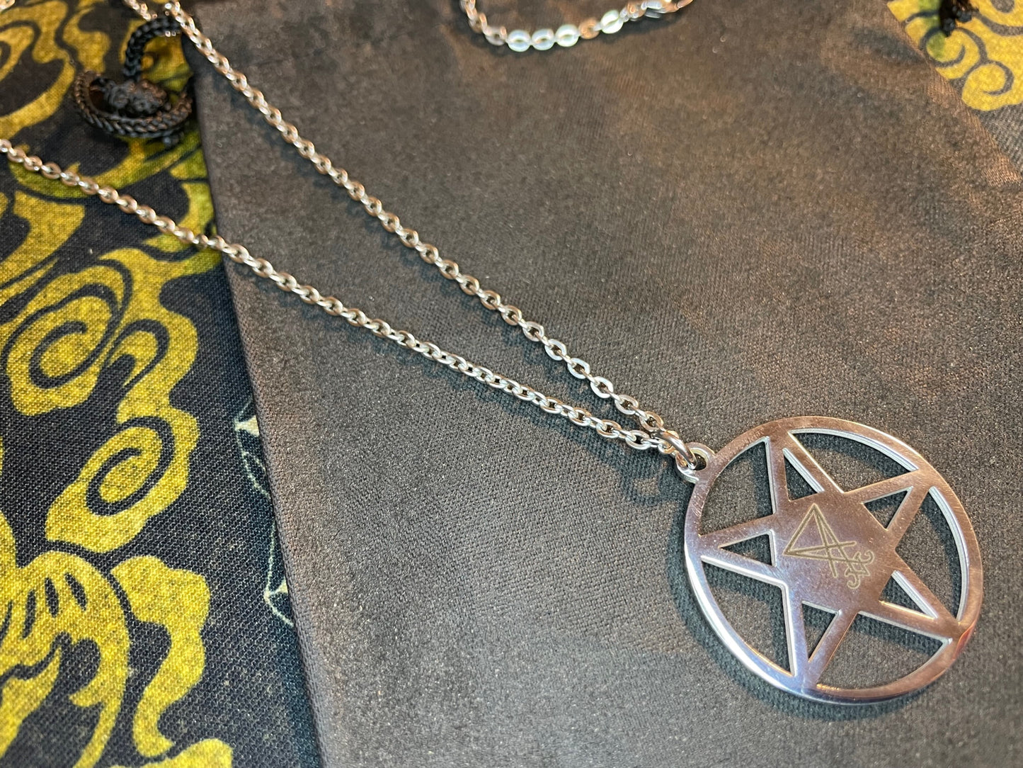 Inverted Pentagram Sigil of Lucifer Upside Down Stainless Steel Pendant Necklace Satanic Gothic Pagan Wiccan Occult Jewelry Gift - Silver