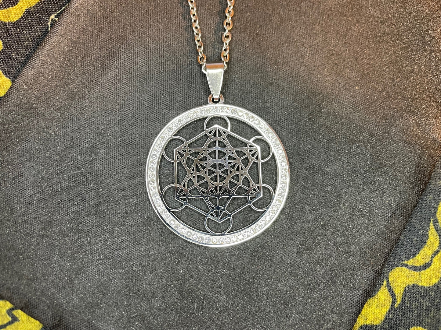 Metatron's Cube Flower of Life Sacred Geometry Yoga Hindu Buddhism Stainless Steel Pendant Necklace Occult Jewelry -  Silver & White Diamond