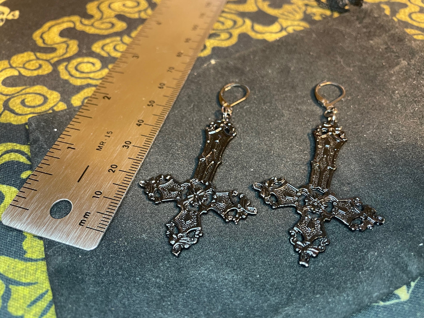 Ornate Upside Down Cross Inverted Crucifix Hand-Poured Aluminum Pendant Earrings Gothic Occult Pagan Satanic Wiccan Jewelry Gift - Black