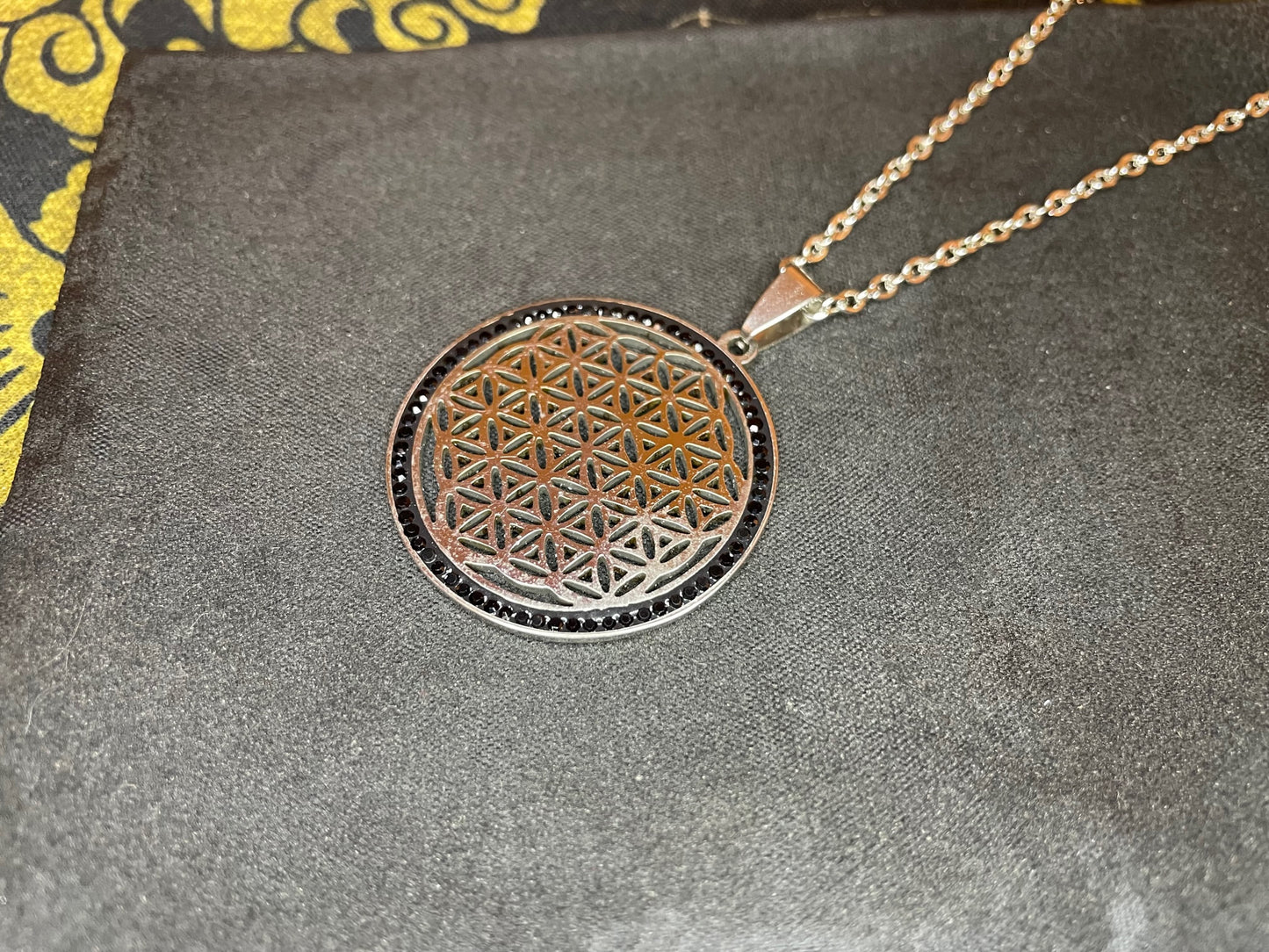 Flower of Life Sacred Geometry Yoga Hindu Buddhism Stainless Steel Pendant Necklace Pagan Occult Jewelry Best Gift - Silver & Black Diamond