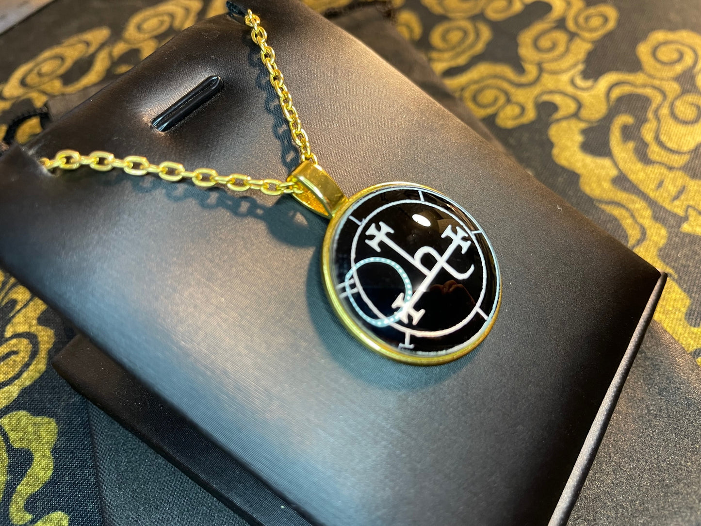 Goddess Lilith Sigil Seal Baphomet Lucifer Glass Stainless Steel Pendant Necklace Feminine Satanic Wiccan Occult Jewelry Best Gift - Gold