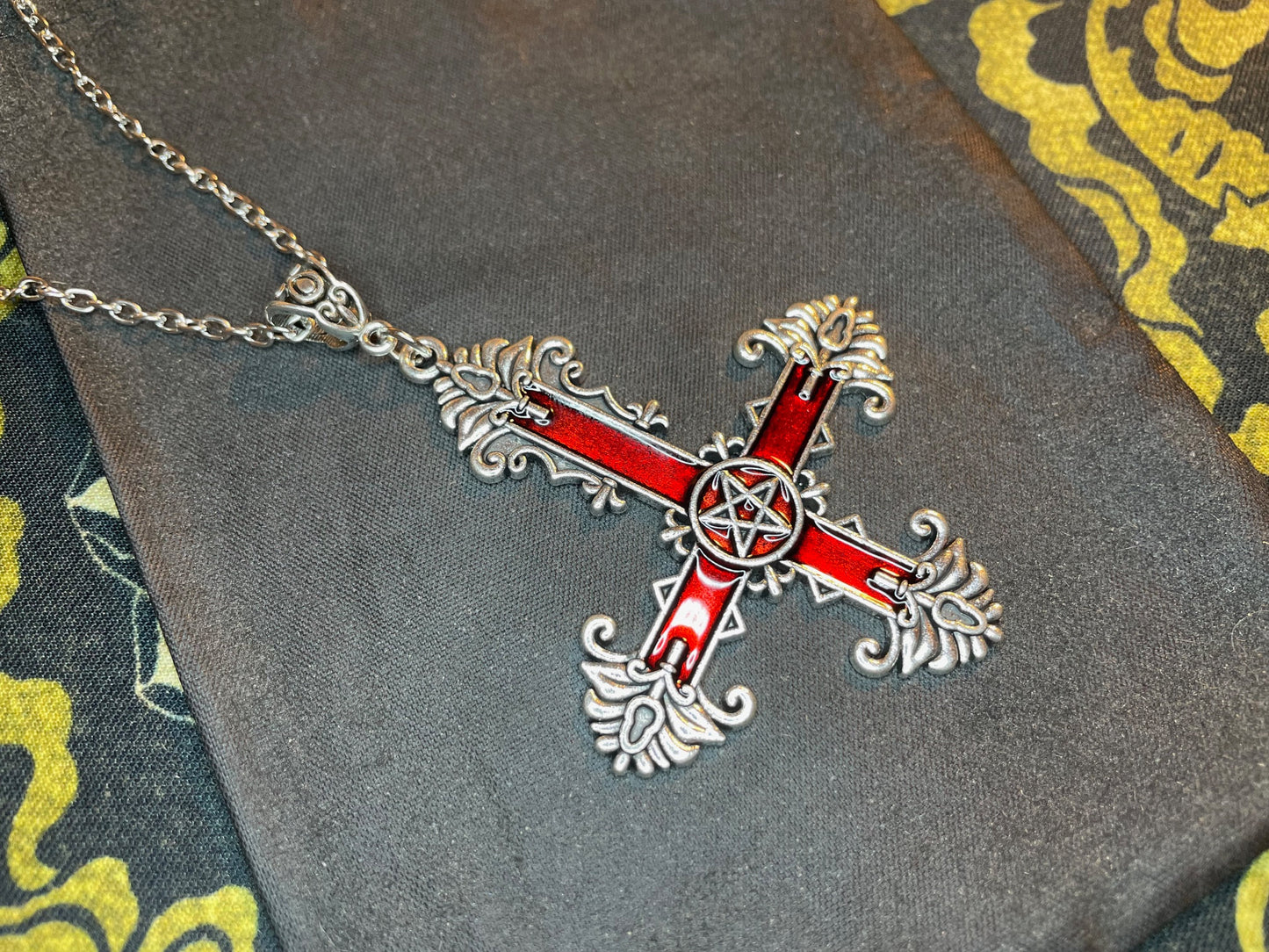 Ornate Red Inverted Upside Down Cross Pentagram Pendant Necklace Retro Vintage Gothic Satanic Pagan Wiccan Occult Jewelry Gift - Silver