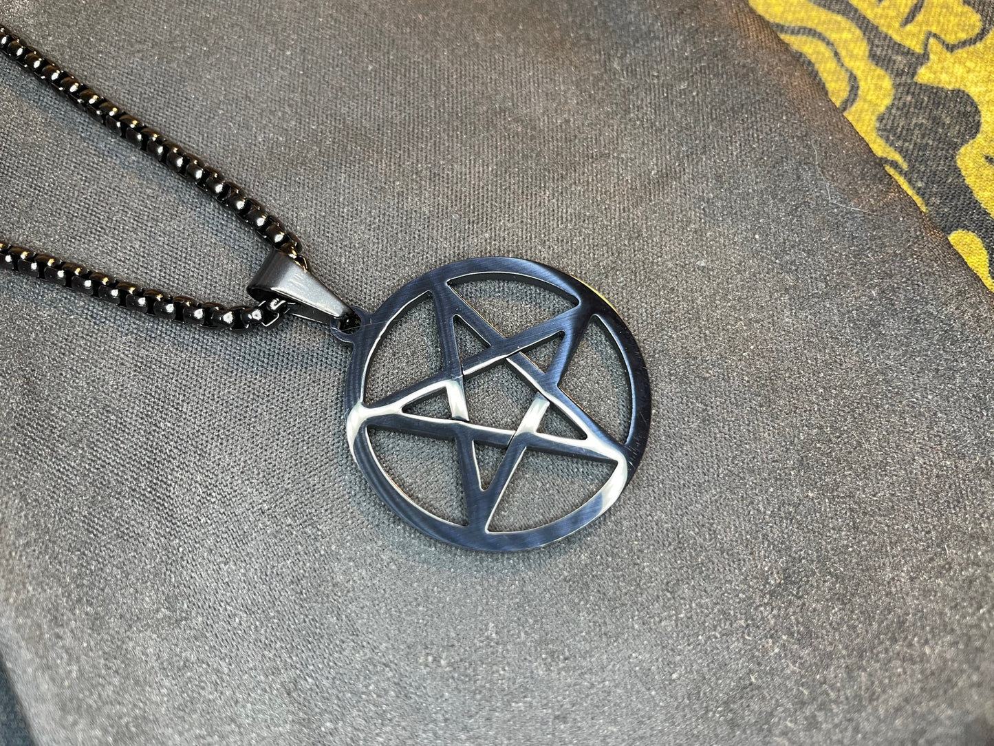 Inverted Pentagram Upside Down Stainless Steel Pendant Necklace Talisman Amulet Gothic Satanic Wiccan Pagan Occult Jewelry Best Gift - Black