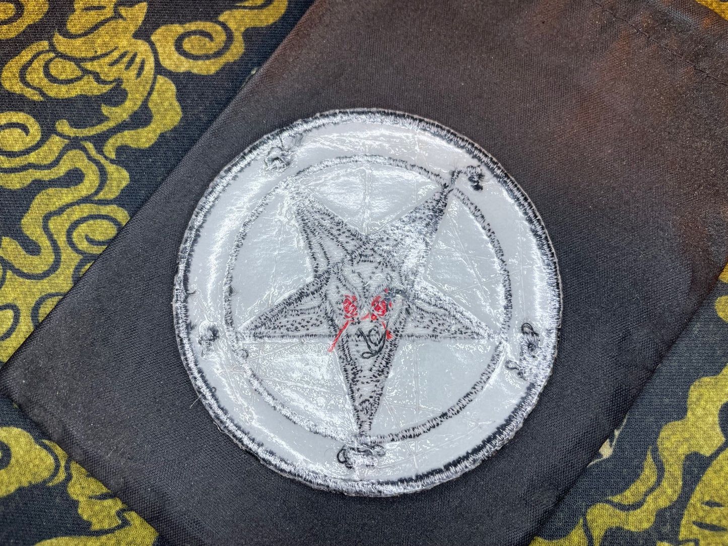 Sigil of Baphomet Embroidered Fabric Iron-On Patch Red Eyes Washable Non-Toxic Church of Satan Gothic Satanic Wiccan Occult - White & Black