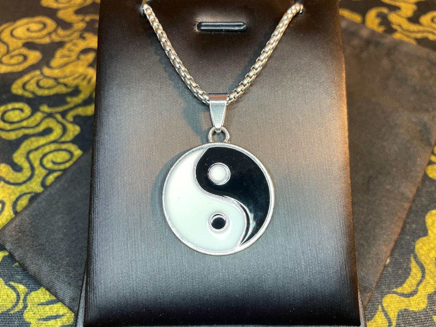 Yin Yang Taijitu Taoist Symbol Stainless Steel Balance Pendant Necklace Gothic Satanic Wiccan Pagan Occult Jewelry Gift - Black & White