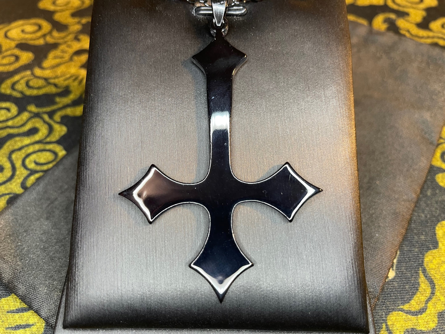 Swirled Acrylic Inverted Upside Down Cross Pendant Necklace Vintage Gothic Satanic Church Pagan Wiccan Occult Jewelry Best Gift - Black