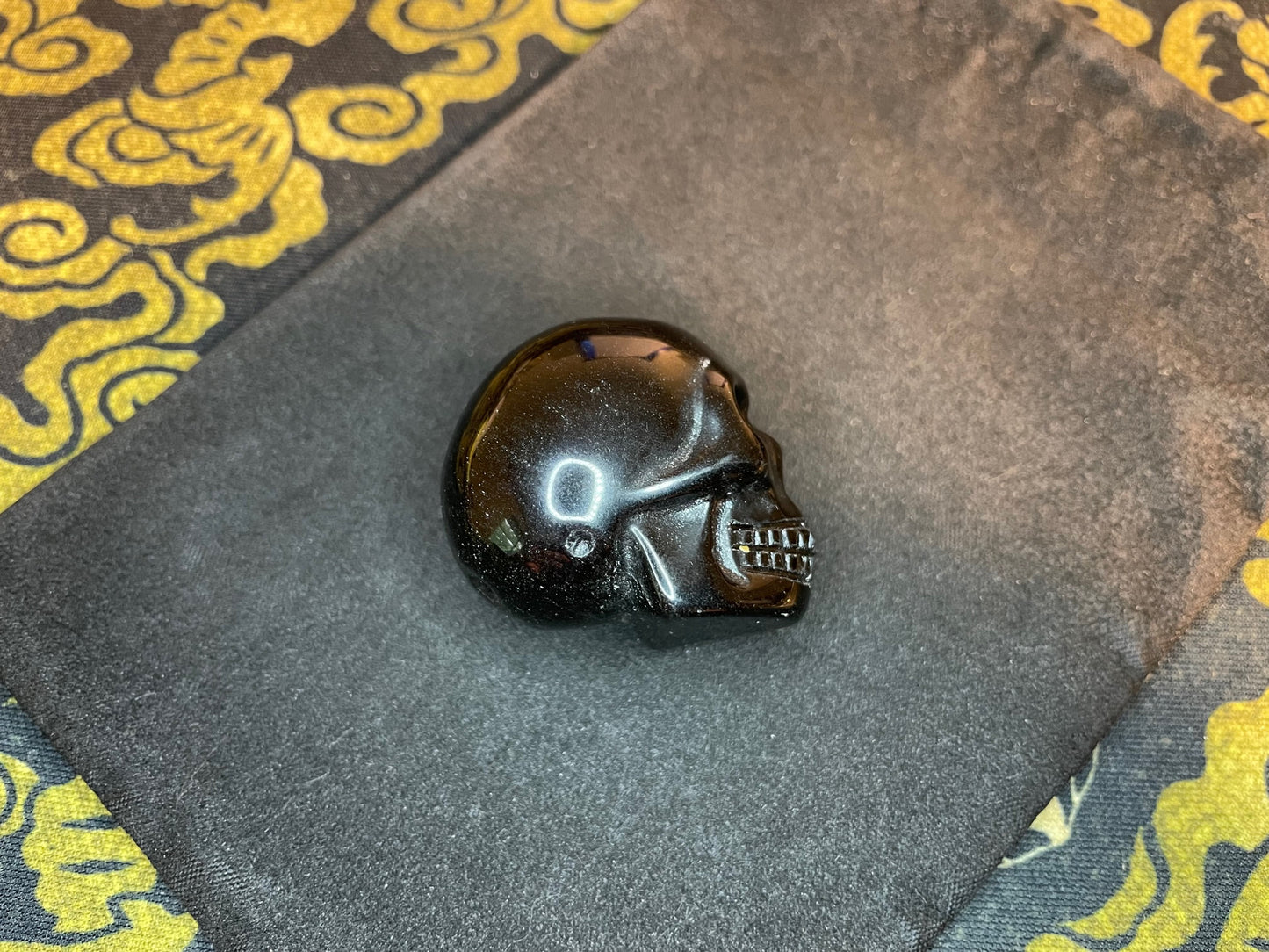 Obsidian Skull Natural Crystal Volcanic Glass Dragonglass Smoke Quartz Death Gothic Pagan Wiccan Satanic Occult Magic Ritual Stone - Black