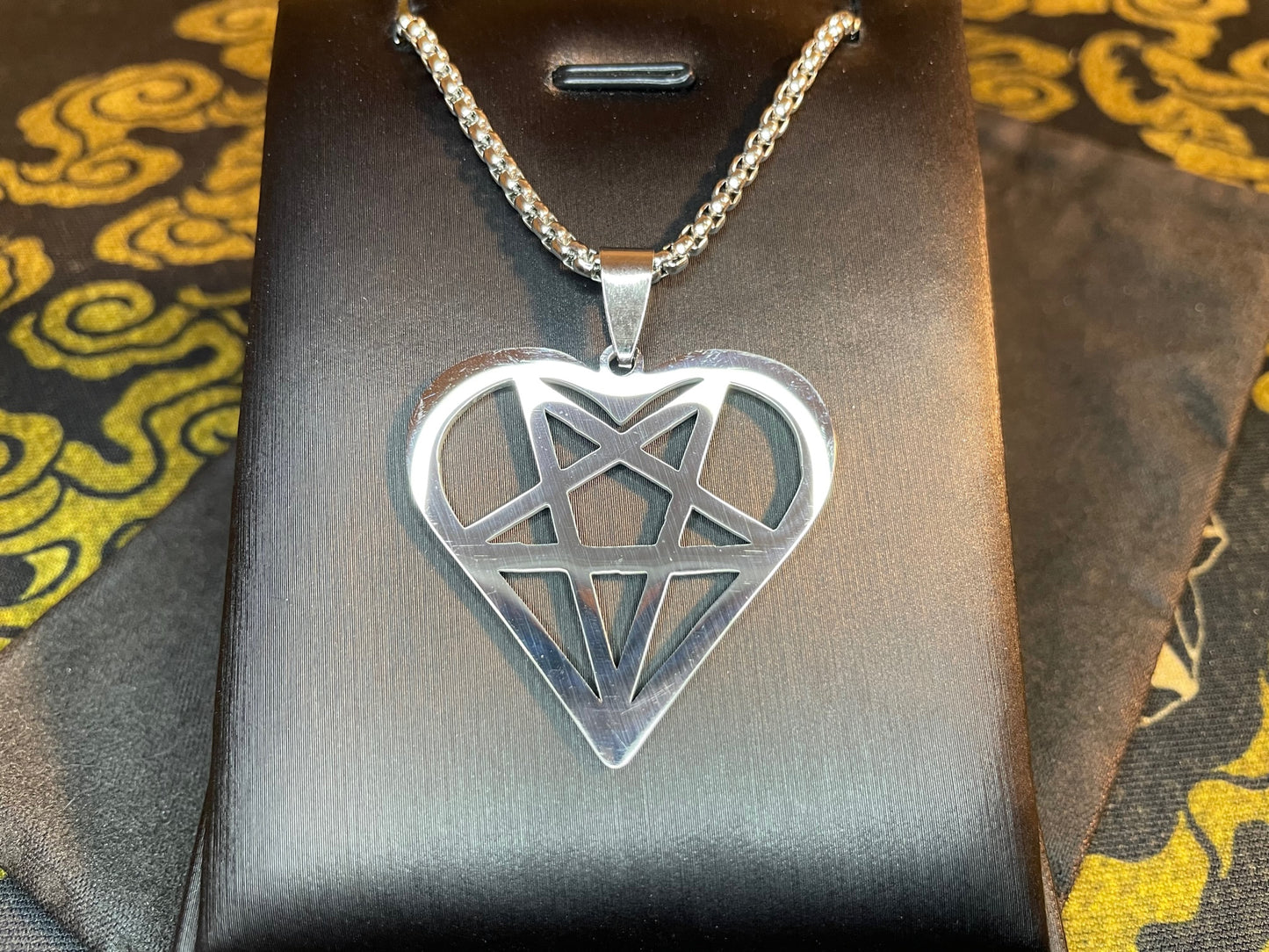 Satan's Heart Inverted Pentagram Feminine Masculine Duality Stainless Steel Pendant Necklace Gothic Wiccan Pagan Satanic Jewelry - Silver