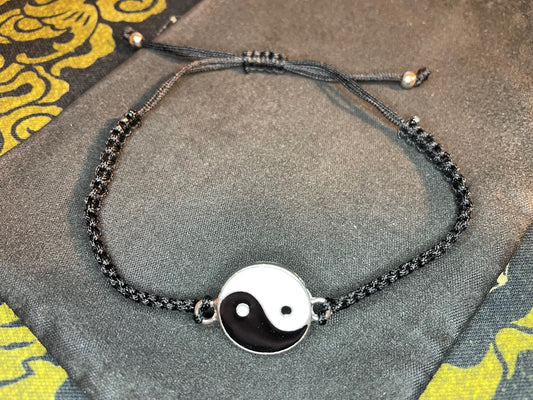 Yin Yang Taijitu Taoist Symbol Stainless Steel Balance Paracord Bracelet Gothic Satanic Wiccan Pagan Occult Jewelry Gift - Black & White