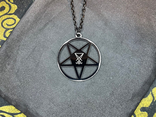 Inverted Pentagram Sigil of Lucifer Upside Down Stainless Steel Pendant Necklace Satanic Gothic Pagan Wiccan Jewelry Best Gift - Black