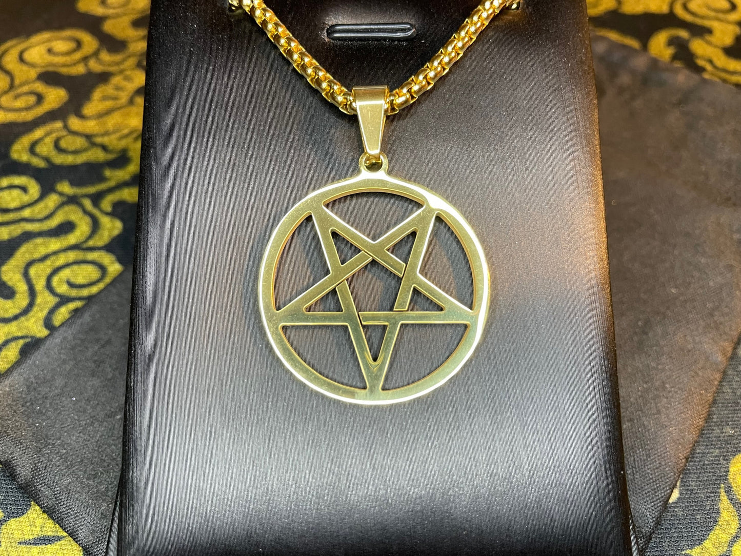 Inverted Pentagram Upside Down Stainless Steel Pendant Necklace Talisman Amulet Gothic Satanic Wiccan Pagan Occult Jewelry Best Gift - Gold