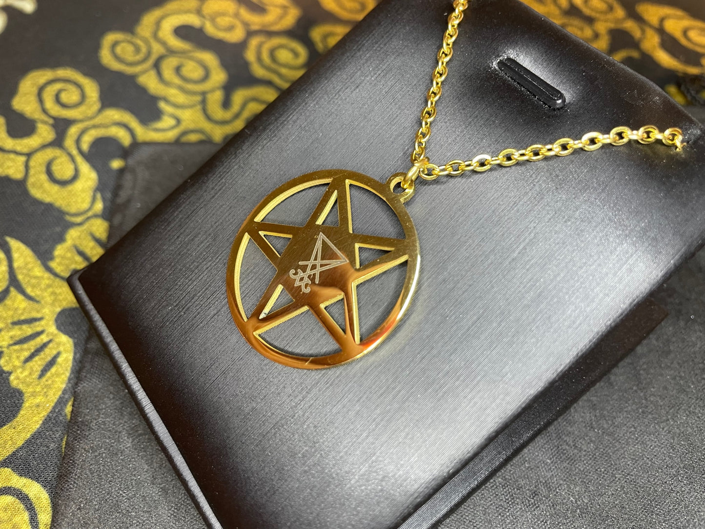 Inverted Pentagram Sigil of Lucifer Upside Down Stainless Steel Pendant Necklace Satanic Gothic Pagan Wiccan Occult Jewelry Best Gift - Gold