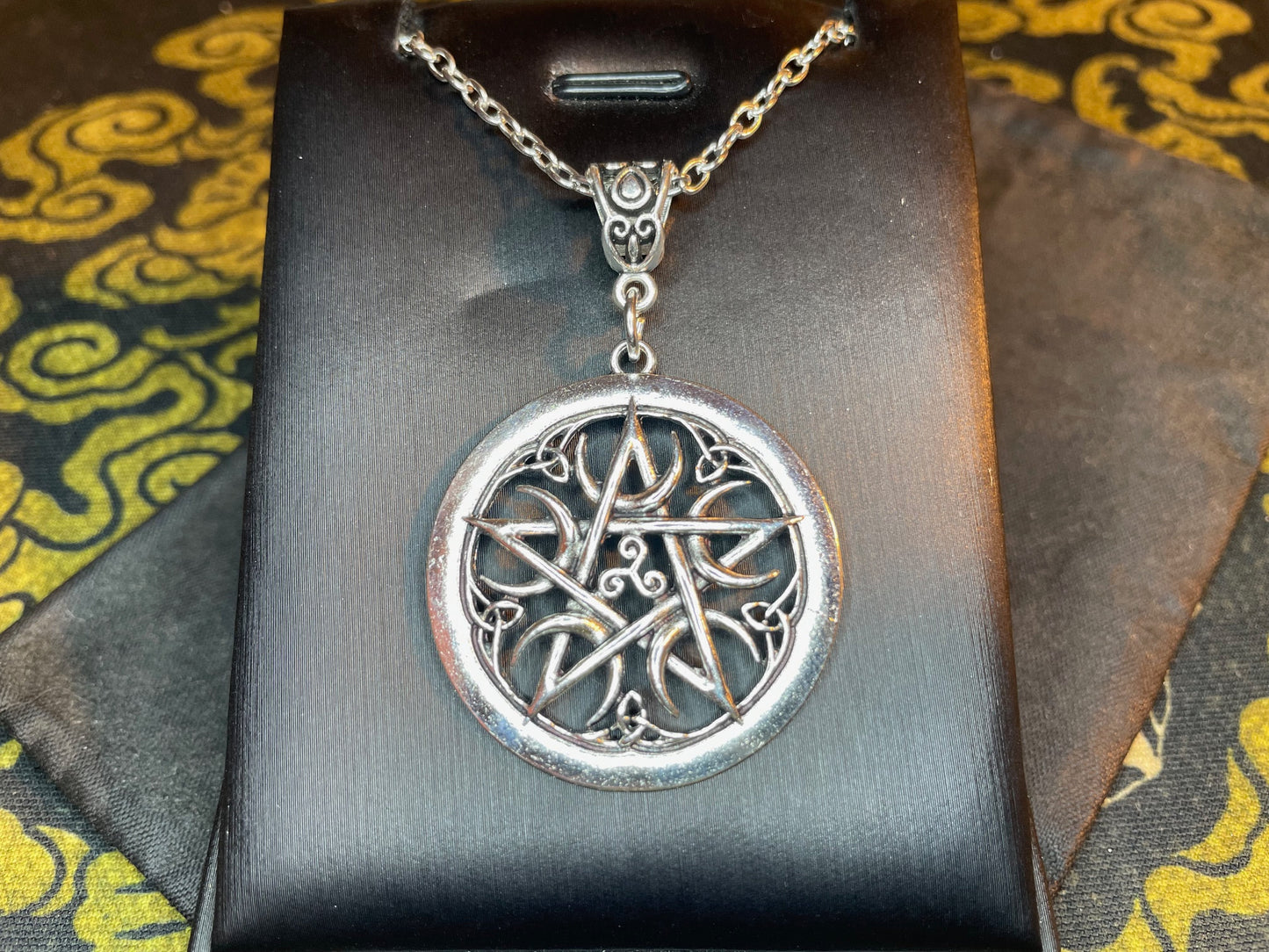 Ornate Pentacle Celtic Knot Crescent Moon Hand-Poured Zinc-Alloy Sacred Pendant Necklace Gothic Pagan Satanic Wiccan Jewelry Gift - Silver