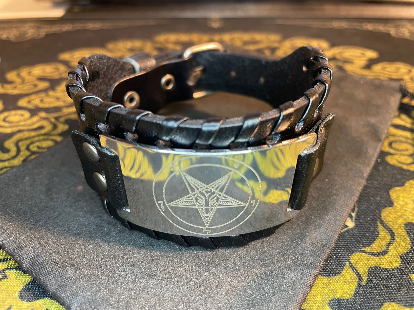 Sigil of Baphomet Church of Satan Genuine Leather Adjustable Buckle Rivet Bracelet Gothic Pagan Satanic Wiccan Occult Jewelry Gift - Black