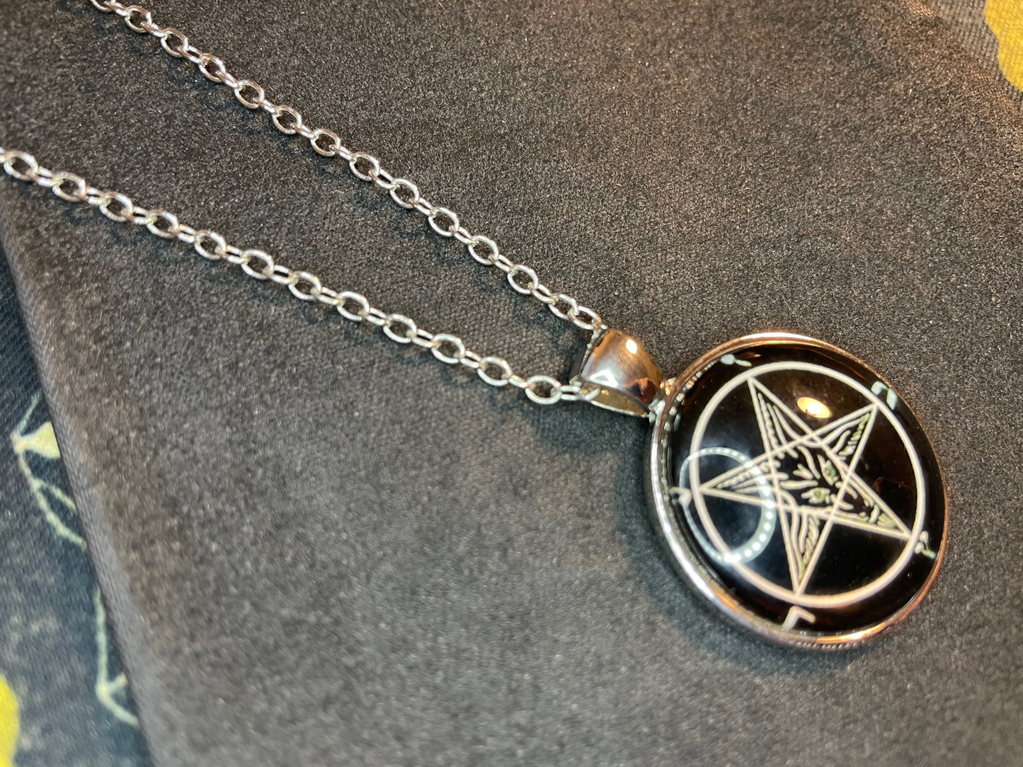 Sigil of Baphomet Pentagram Church of Satan Lucifer Glass Stainless Steel Pendant Necklace Satanic Wiccan Pagan Occult Jewelry Gift - Silver