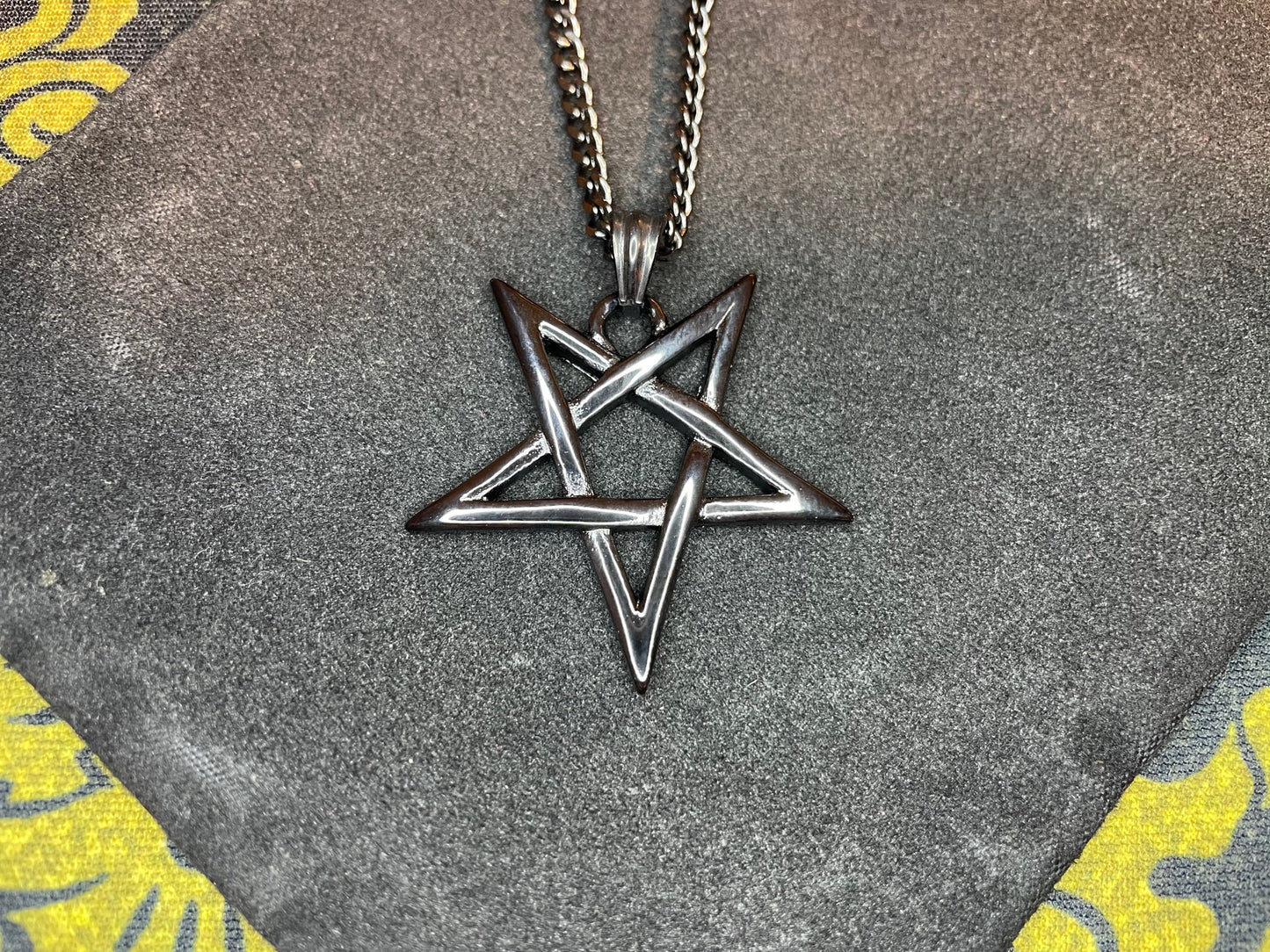 Mystical Upside Down Woven Inverted Pentagram Stainless Steel Retro Pendant Necklace Gothic Satanic Wiccan Occult Jewelry Best Gift - Black