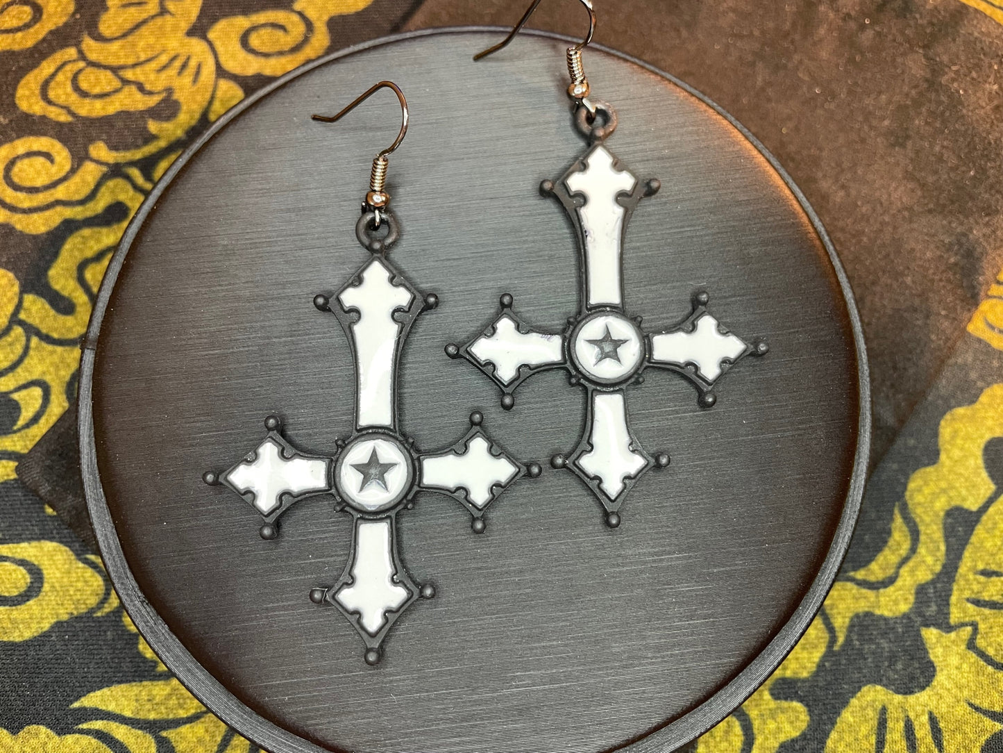 Upside Down Inverted Cross Star Stainless Steel Pendant Earrings Gothic Pagan Satanic Church Wiccan Occult Jewelry Gift -  Black & White