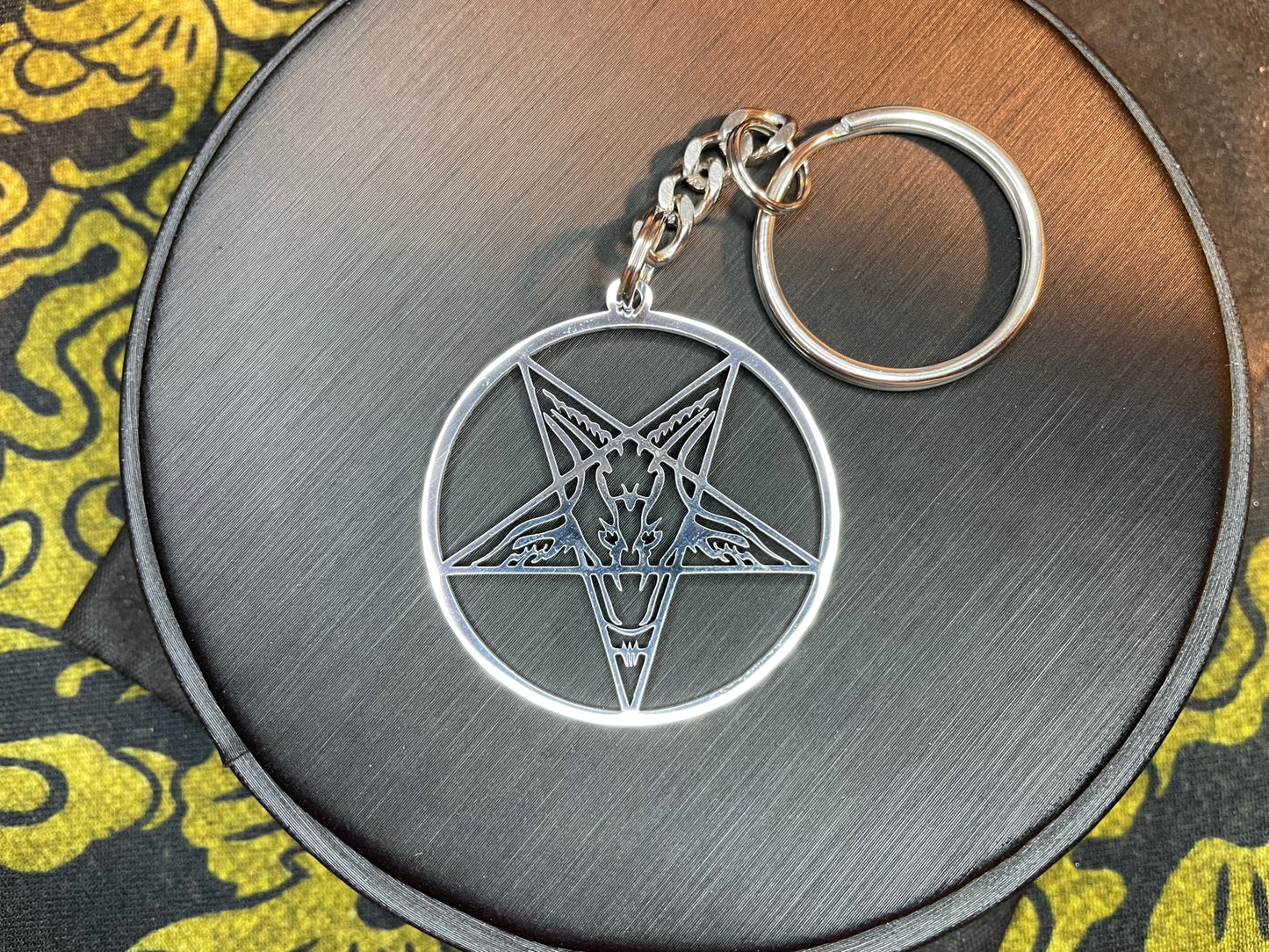 Sigil of Baphomet Church of Satan Inverted Upside Down Pentagram Stainless Steel Keychain Wiccan Satanic Gothic Pagan Jewelry Gift - Silver