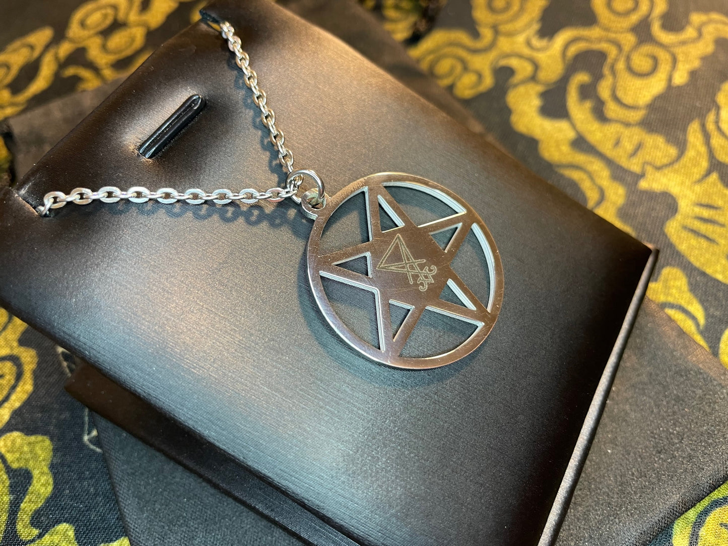 Inverted Pentagram Sigil of Lucifer Upside Down Stainless Steel Pendant Necklace Satanic Gothic Pagan Wiccan Occult Jewelry Gift - Silver