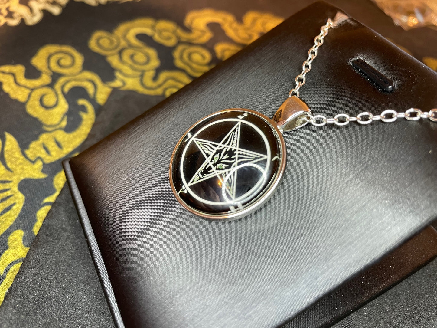 Sigil of Baphomet Pentagram Church of Satan Lucifer Glass Stainless Steel Pendant Necklace Satanic Wiccan Pagan Occult Jewelry Gift - Silver