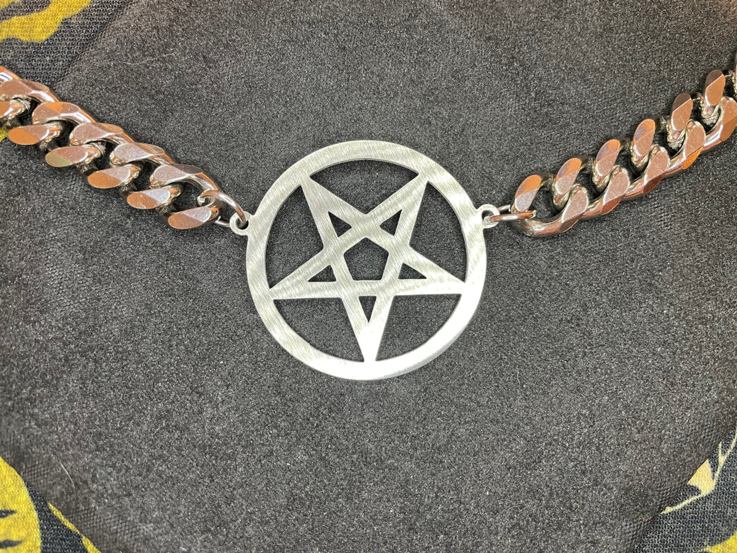 Inverted Pentagram Upside Down Choker Stainless Steel Cuban Link Chain Necklace Gothic Pagan Satanic Wiccan Occult Jewelry Gift - Silver