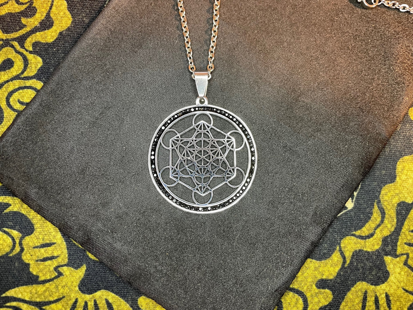 Metatron's Cube Flower of Life Sacred Geometry Yoga Hindu Buddhism Stainless Steel Pendant Necklace Occult Jewelry -  Silver & Black Diamond