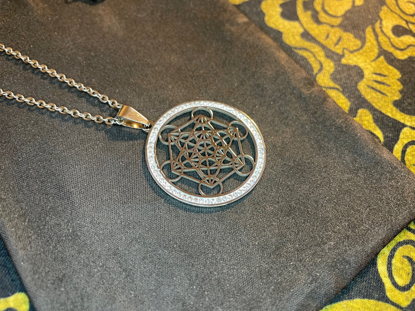 Metatron's Cube Flower of Life Sacred Geometry Yoga Hindu Buddhism Stainless Steel Pendant Necklace Occult Jewelry -  Silver & White Diamond