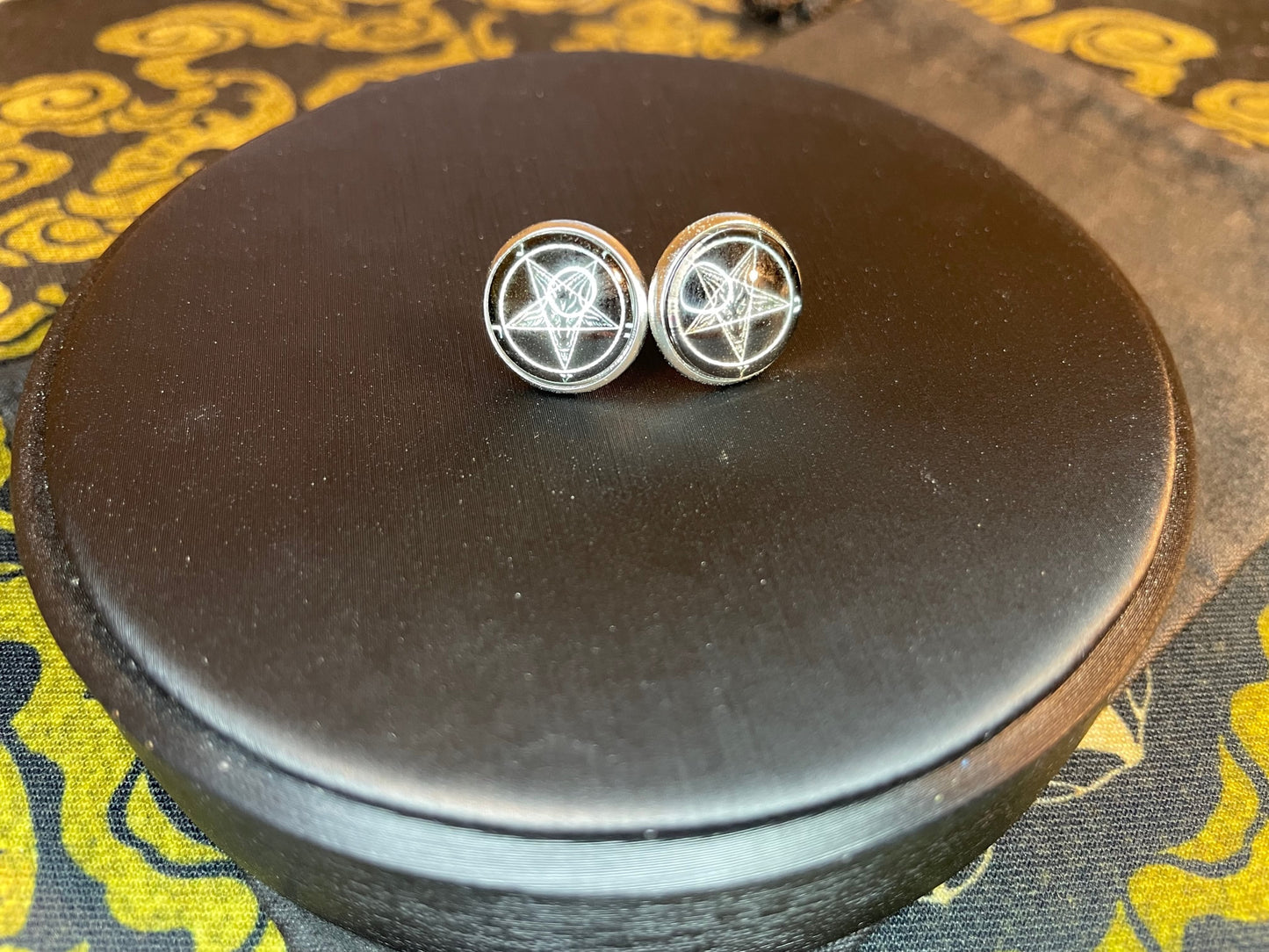 Sigil of Baphomet Church of Satan Inverted Pentagram Earrings Goat Glass Stainless Steel Wiccan Satanic Gothic Occult Gift - Black & White