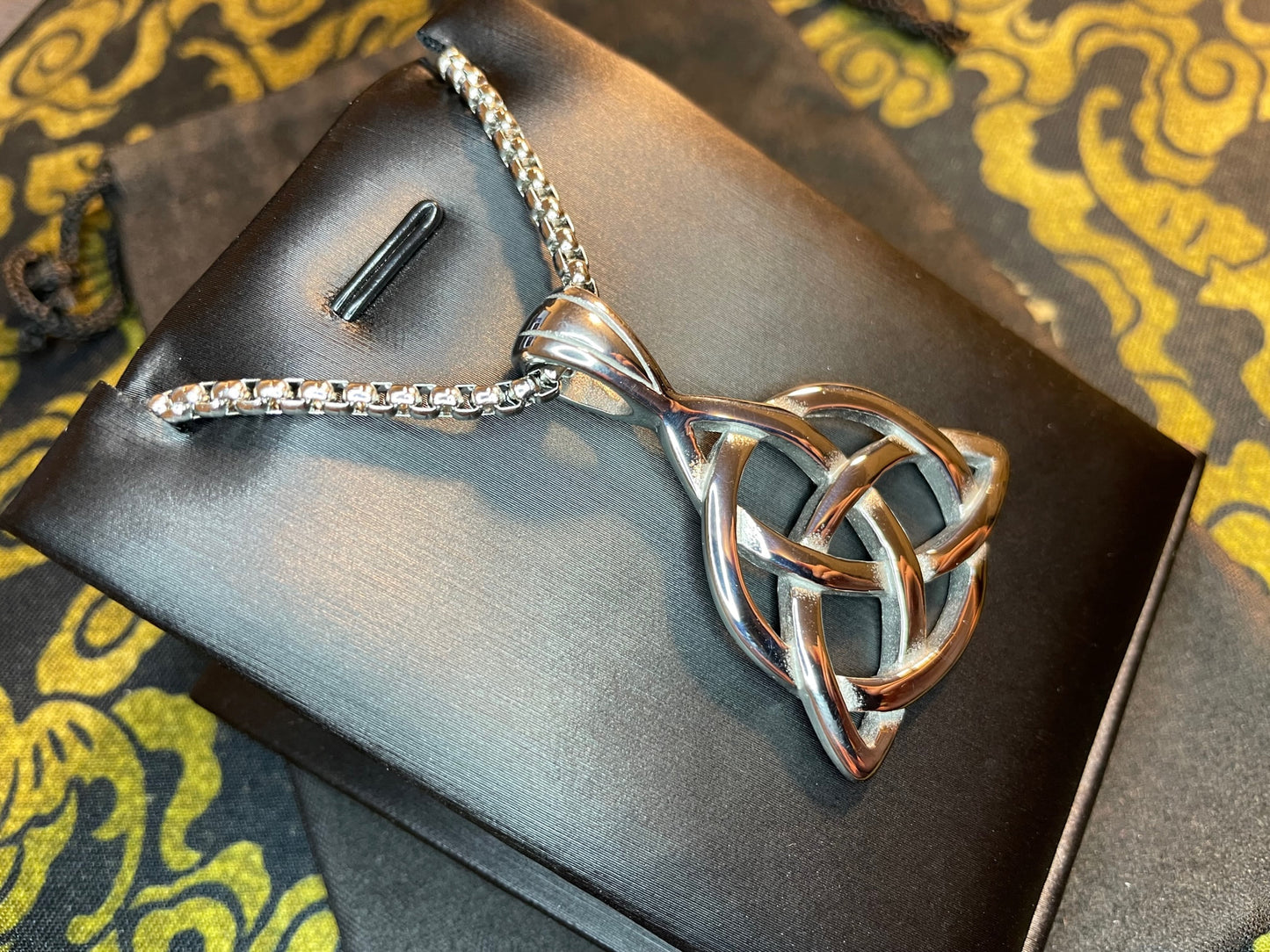 Celtic Triple Knot Viking Nordic Thor Loki Norse Steel Pendant Necklace Amulet Talisman Satanic Wiccan Pagan Occult Jewelry Gift -  Silver