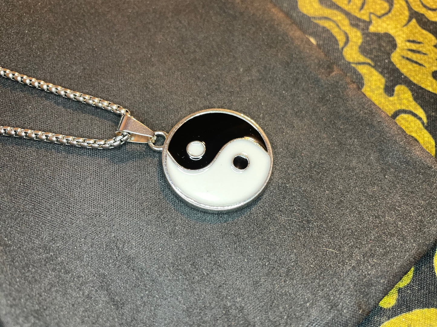 Yin Yang Taijitu Taoist Symbol Stainless Steel Balance Pendant Necklace Gothic Satanic Wiccan Pagan Occult Jewelry Gift - Black & White