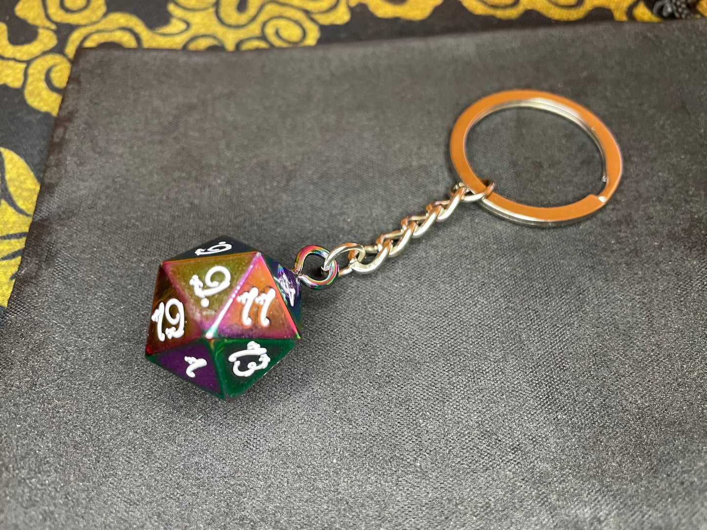 Rainbow d20 20-sided Die Keychain Dungeon Dragon Dice Heavy Solid Steel Prismatic Pendant Gothic Pagan Wiccan Satanic Occult Accessory Gift